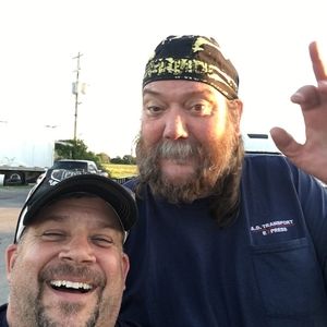 Meet your Posher, Robert